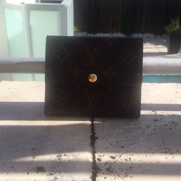 Louis V Womans mini Wallet - Picture 3 of 8